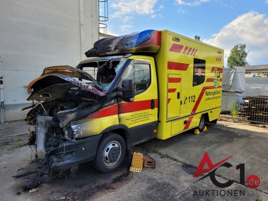Bild Iveco 50C21 So.KFZ. Rettungswagen Koffer Fahrtec Brandschaden