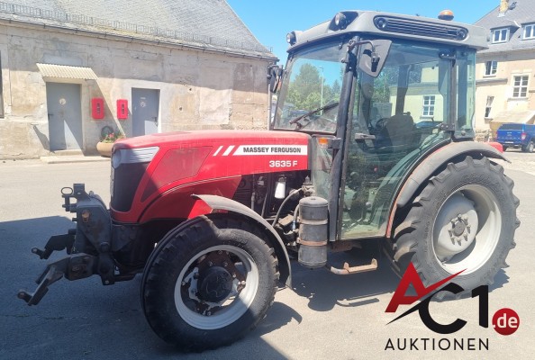 Bild Traktor Massey Ferguson 3635 F Allrad