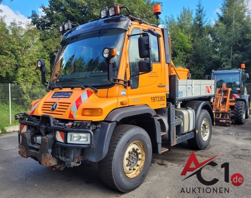 Bild Unimog U400 inkl. Kombinationsmähgerät Mulag MKM 700
