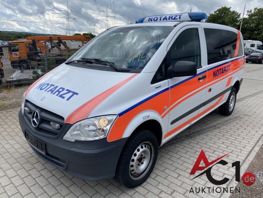 Bild MB Vito 116 CDI 4x4 So.KFZ Notarzteinsatzfahrzeug 5 Sitze