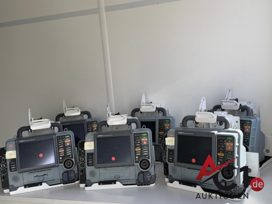Bild 6x Defibrillator/EKG Lifepak 15