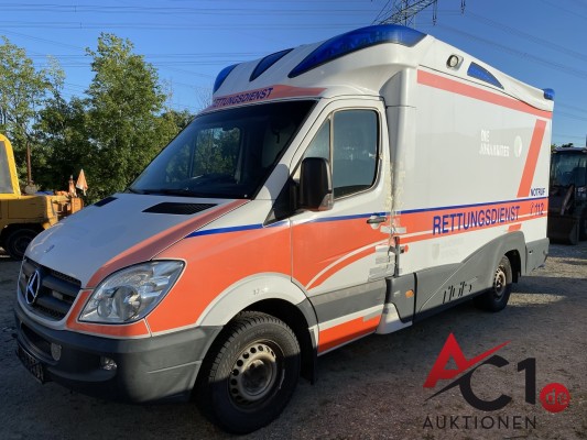 Bild MB Sprinter 316 CDI Rettungswagen Ambulanzmobile Koffer